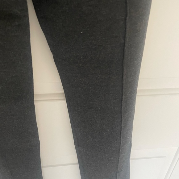 Lilly Pulitzer Ponte grey pull on stretch pants medium #42447 - Picture 6 of 8